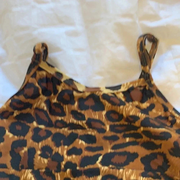 EUC  Knights slip shape wear -Large - Picture 8 of 9